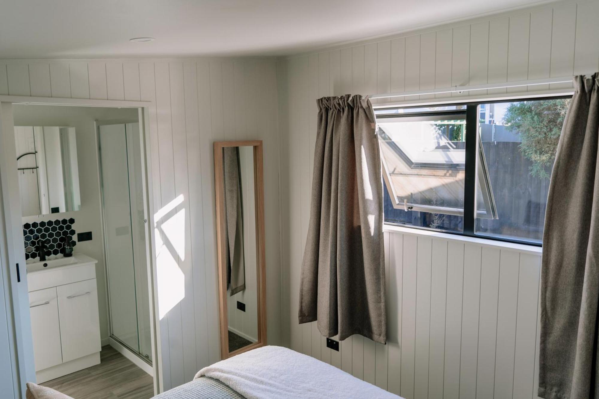 Mountain Cabin - Central, Cosy And Cute With Views Wanaka Extérieur photo